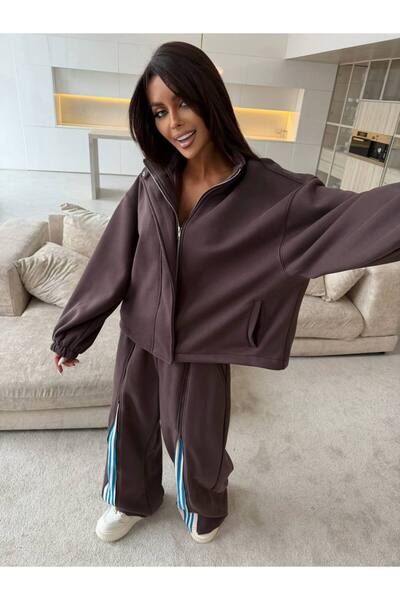 TAYT VEGAS Stylish and Modern Suit with Striped Details