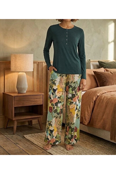 Çiçek ve Yaprak Desenli Nefes Alan Yumuşak Doku Ev & Uyku Pijama Takımı