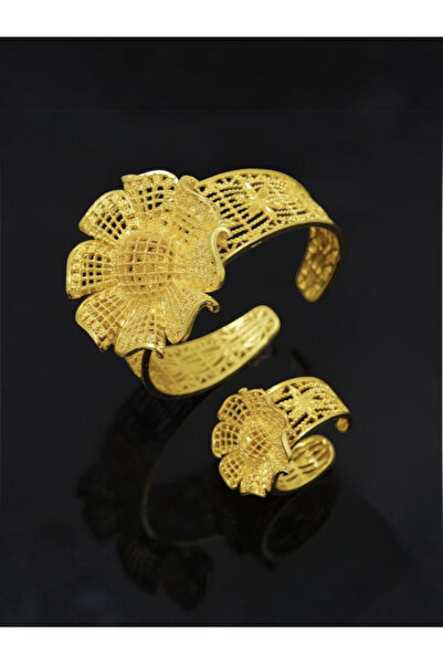 Alyas Aksesuar Stylish Carved Floral Design Bracelet and Ring Set