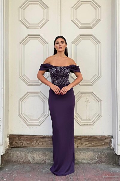 Euro Class High Neck Sequined Maxi Long Sleeve Evening Dress