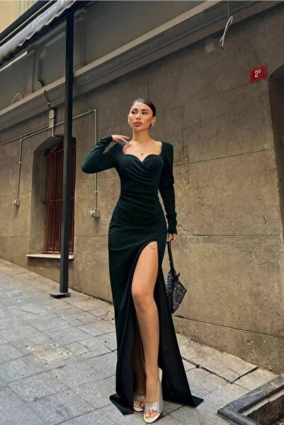 Euro Class Sweetheart Neckline Slit Long Sleeve Evening Dress