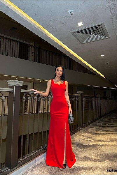 Euro Class V-Neck Slit Evening Dress