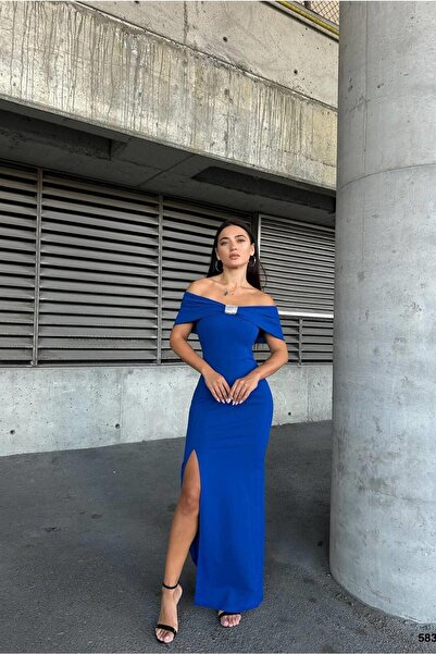 Euro Class Halter Neck Stone Detailed Evening Dress