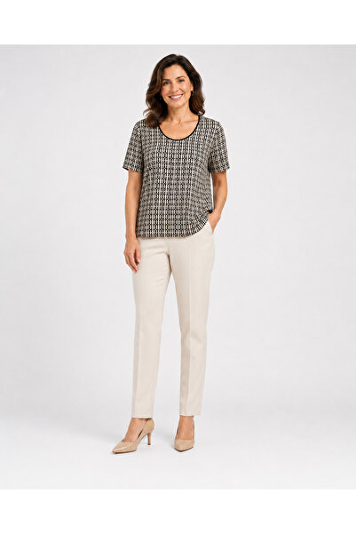 İyisini İstersen Women's Cream Houndstooth Pattern Short Sleeve Oval Neck Plu...