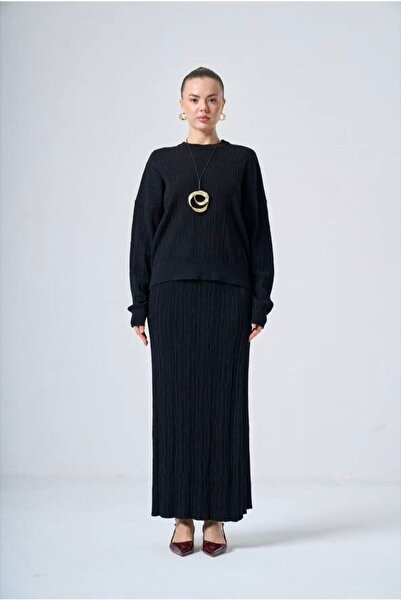 Nuss 702 Line Detailed Skirt Suit