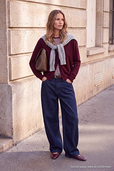 Trendyol Kollektion Wardrobe Essentials Burgunderrote Wollstrickjacke mit V-A...