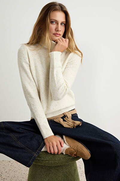Trendyol Collection Stone Sequined High Neck Knitwear Sweater Twoaw27Kz00158