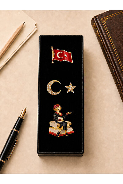 PULİNİN DÜKKANI Öğretmen Temalı Broş Seti – Kitaplı Kadın, Ay Yıldız ve Bayra...