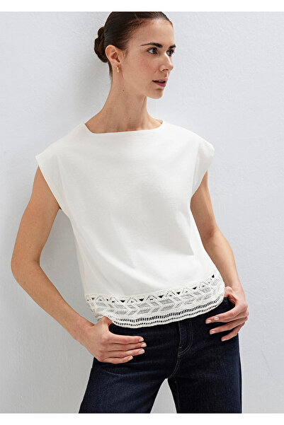 Mavi Ecru-T-Shirt mit Stickerei-Detail, reguläre Passform / normale Schnittfo...