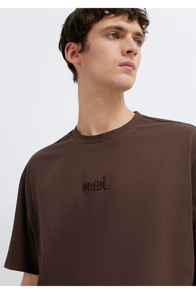 Mavi Nakışlı Kahverengi Tişört Loose Fit / Bol Rahat Kesim 0610100-88067