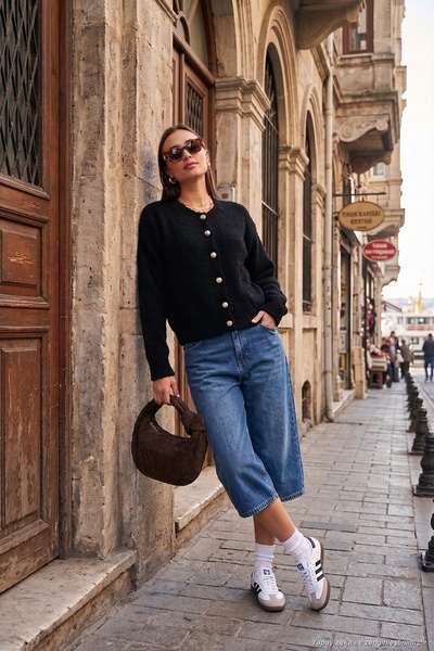 Lela Premium Regular Fit Ζακέτα με λαιμόκοψη ποδηλάτου και απαλή υφή Γυναικεί...