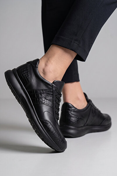 Hakiki Deri Siyah Bağcıklı Kadın Sneaker Ayakkabı Günlük Rahat