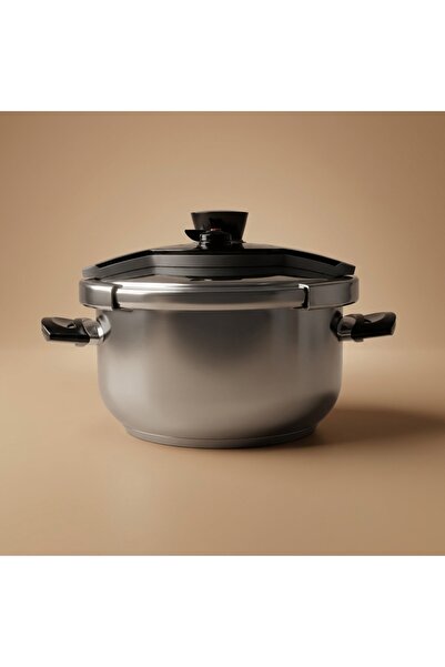 Volcano Steel Valcano Pressure Cooker, 8 Liter, Turkish - Silver