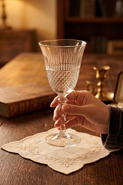 DECOSTYLE Lotus Water Cup with Cut-Out Decoration, Luxurious Presentation Cup...