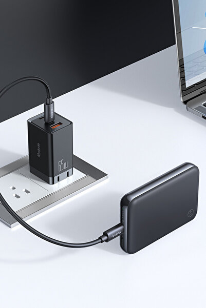 Mcdodo MC-2431 MetaAir Qi2.2 25W 10000mAh 35W Ultra İnce Metal Manyetik Kablosuz Powerbank Siyah