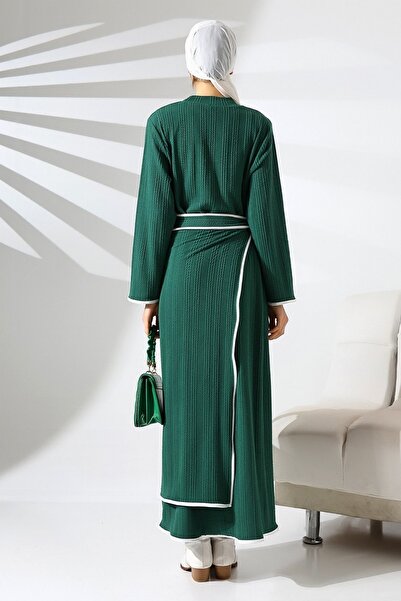 Modamorfo Mock Neck knitted crepe waist-tied two-piece dress - emerald