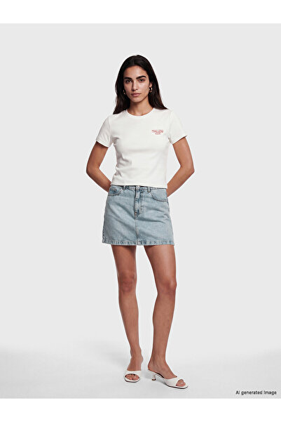 LC Waikiki Nevavm Regular Fit Mini Jean Skirt with a Difference