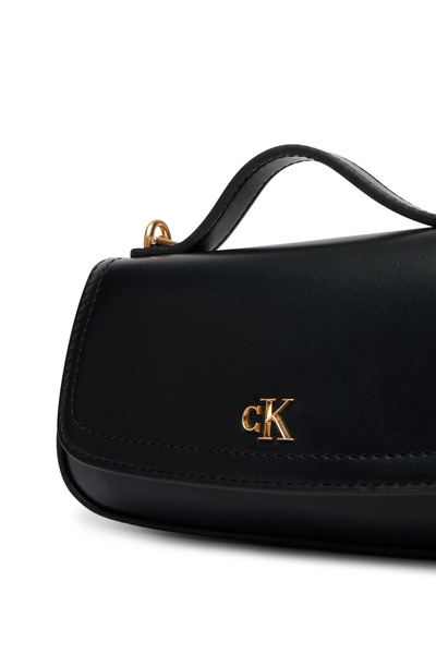 Calvin Klein Kadın Marka Logolu Günlük Kullanıma Uygun Siyah Omuz Çantası
