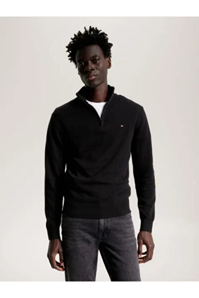 Tommy Hilfiger Men's Logo Half Zipper Crew Neck Sweatshirt Black Sweatshirt
