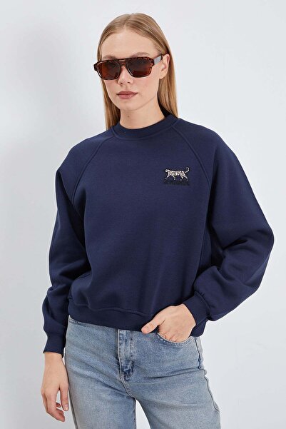 Fulla Moda 3 Thread Leopard Embroidered Raglan Sleeve Oversize Sweatshirt