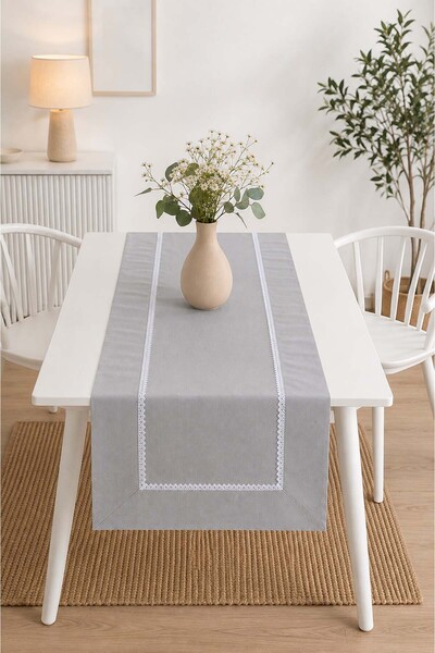 ÖDEL BULDAN Gri Buldan Kumaşı Beyaz Dantelli 50x130 Cm Runner