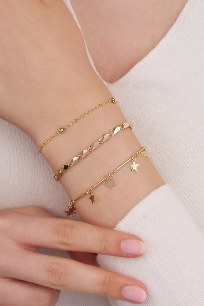 Alexis Carrel 3-Piece Women's Star Bracelet Set – Gold Color Dorica Beaded Combo Jewelry / Combo Bracelet Set