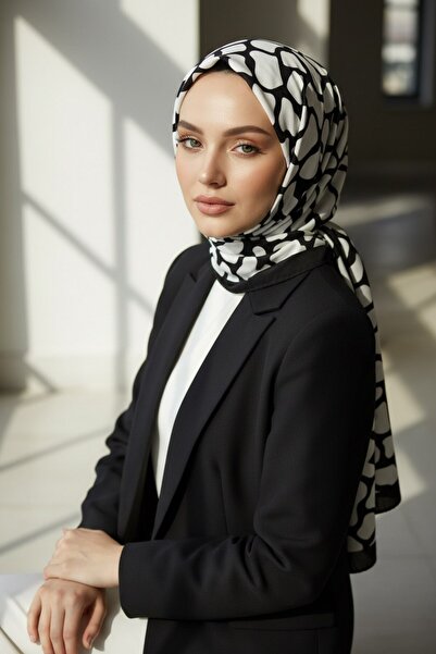 Vissona KREP GEOMETRİK DESENLİ SİYAH - BEYAZ RENKLİ 75X195 KIRIŞMAZ ŞAL