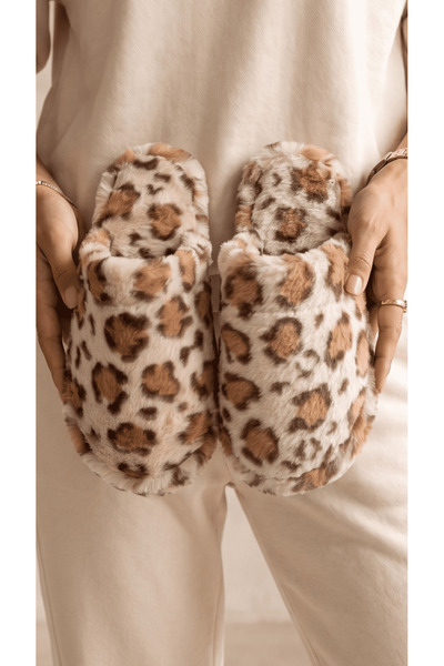 Beyond Women's Beige Leopard Rabbit Fur Indoor House Slippers 3 cm Byndatom01