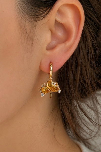 FAYRA ACCESSORIES White Earrings with Zircon Stones