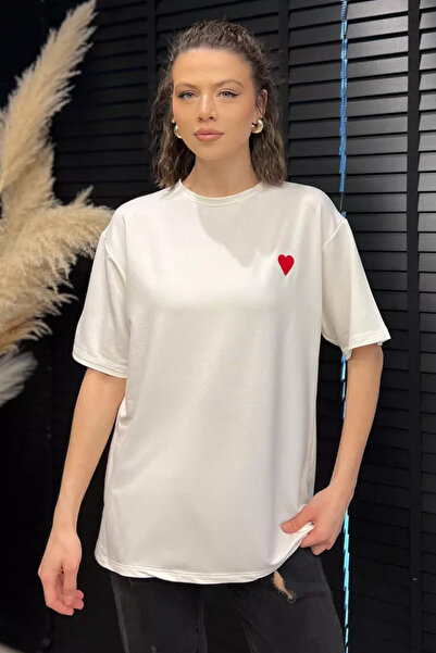 TOZLU Women's Crew Neck Heart Embroidered Casual T-Shirt