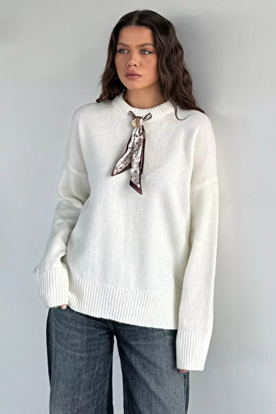 TOZLU Gülseli Women's Crew Neck Knitwear Sweater with Scarf Accessory
