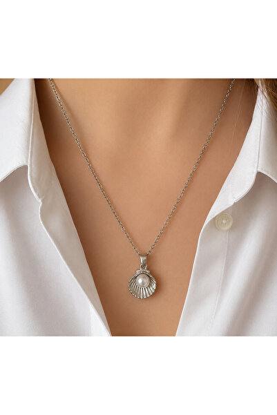 Mega Bazaar Gray-Toned Mussel Patterned Necklace
