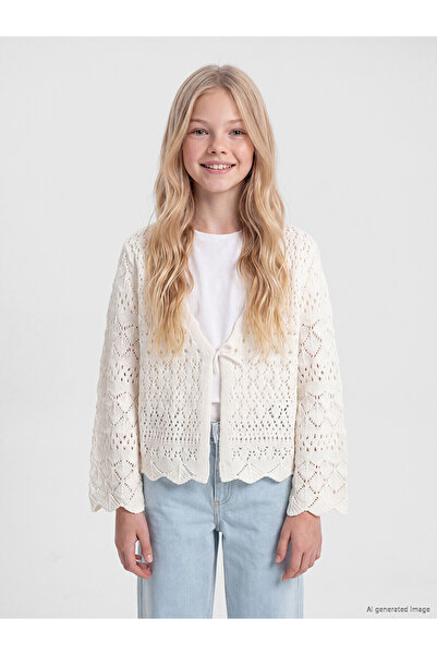 LC Waikiki Nevavm Farklı Renkler with Contrast Openwork Design Girls' Knitwea...