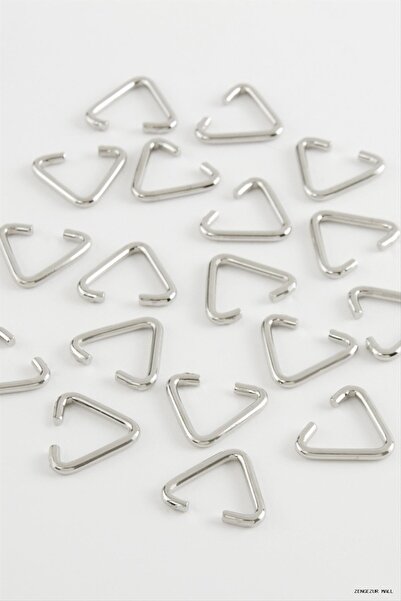 ZERO LAND Zngzrmll Triangle Metal Horse 1 Piece (23305) Silver Color
