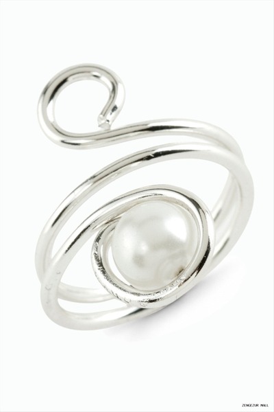 ZERO LAND Zngzrmll Pearl Metal Ring (23132) Silver Color