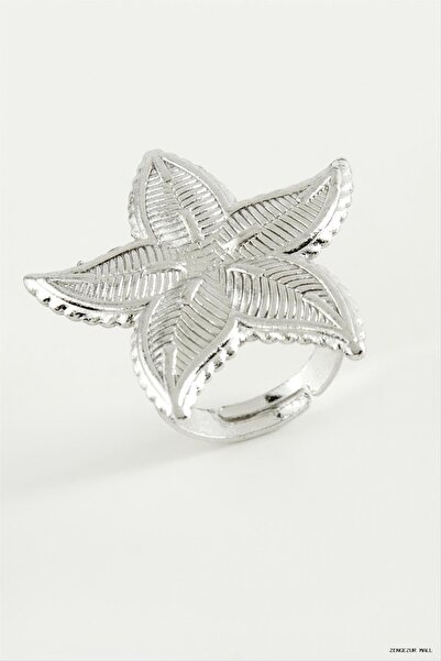 ZERO LAND Zngzrmll Flower Metal Ring (30452) Silver Color