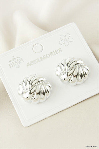 ZERO LAND Spt-Gld Flower Plastic Earrings (102927) Silver Color