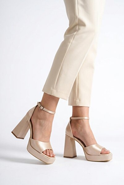 Papuçsepeti Shoe Basket 5332 Women's Blunt Toe 10 cm Thick Heel Platform Shoes