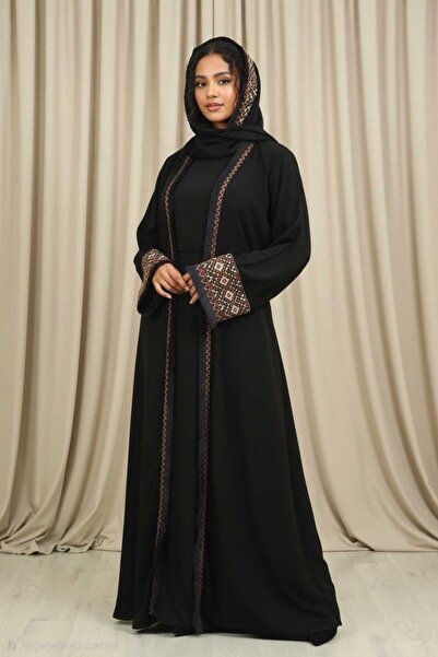 VELYNORA عبائه مطرزة مع الطرحة بنفس التطريز المميز