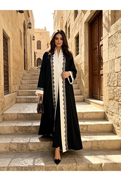 Noon Noora عباءة سوداء وبيضاء مزينة بالدانتيل مع فتحة أمامية (بدون حجاب)