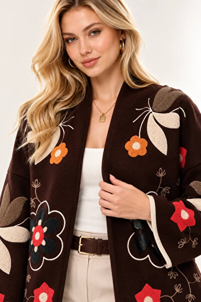 bysoca Kadın Kahverengi Nakışlı Kimono Kaşe Ceket Çiçek Desenli Oversize Kısa...