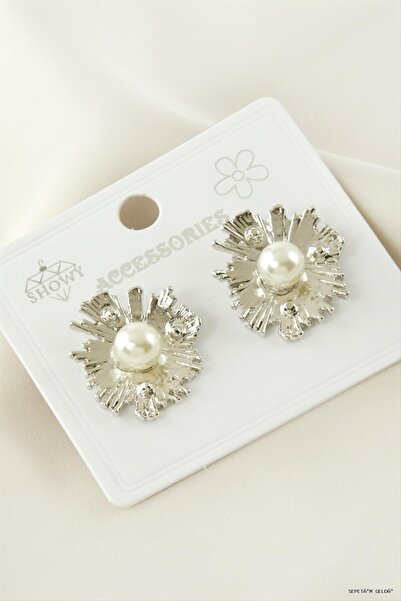 ZERO LAND Spt-Gld Flower Metal Pearl Earrings (131314) Silver Color