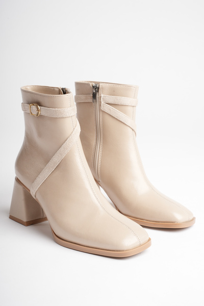 Griffa Shoes Women's Beige Thick Heeled Boots & Booties