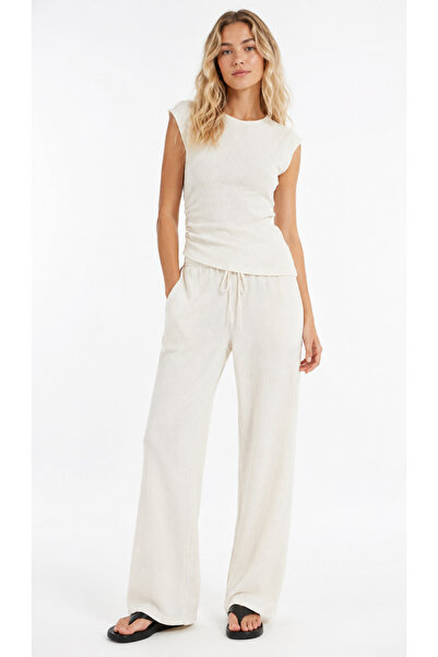 Kallisto Ecru Wrinkled Detail Top Relaxed Fit Pants Set