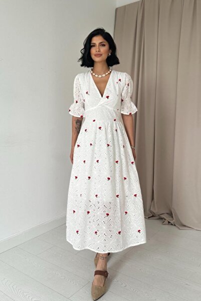 LUMU Red Sleeve Guiped Embroidery Dress