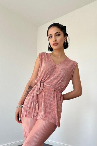 Elbee Fashion Woman Σετ με λαιμόκοψη V από πουδρένιο ύφασμα