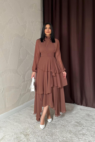 Elbee Fashion Woman Καφέ ψηλός λαιμός Φόρεμα με λεπτομέρεια στη μέση
