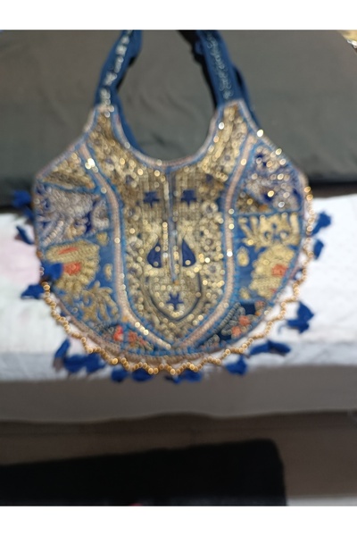 Orta Büyüklükte Otantik Çanta
