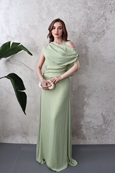 Elbee Fashion Woman Πράσινο φόρεμα με λεπτομέρειες σε στυλ σάλι