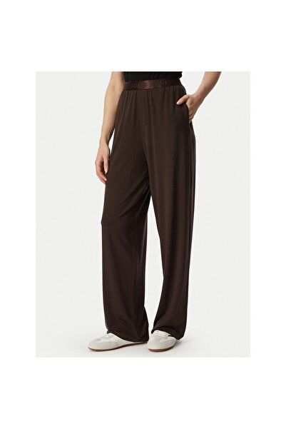 Guess Pantaloni de pijama - Maro - Talie normală